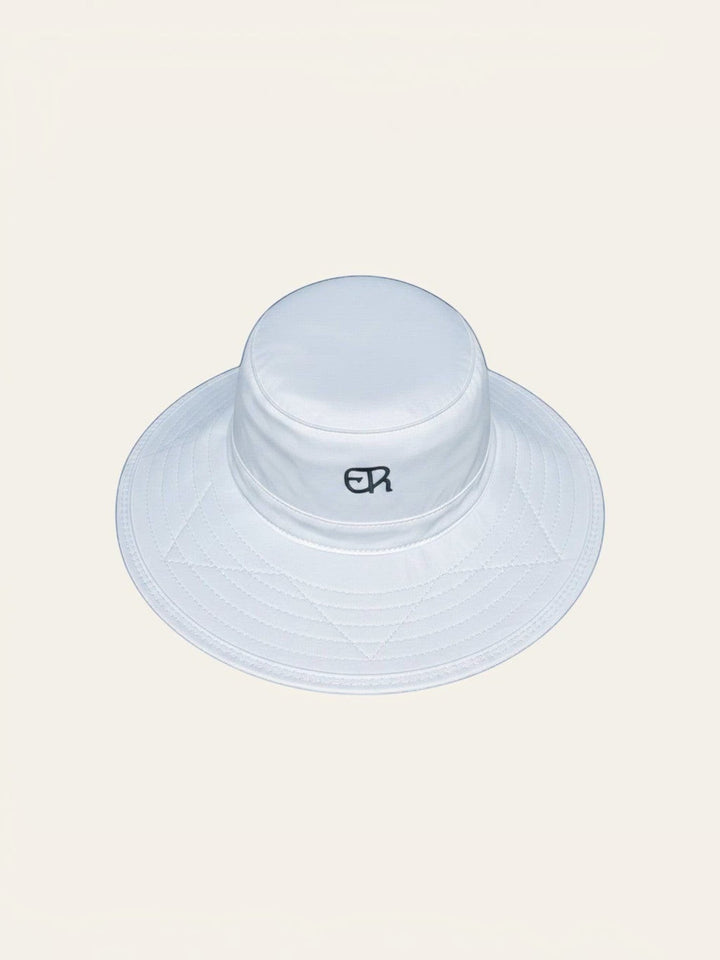 Elliott & Rose white nylon bucket hat with green ER logo and stitched brim, UPF 50+ protection.